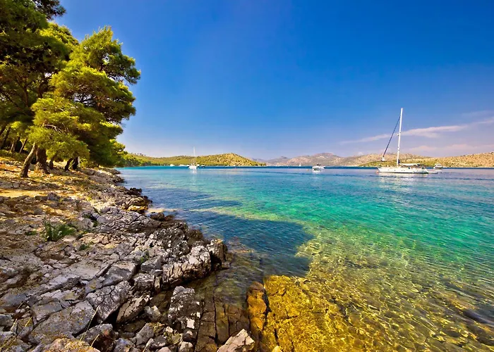 - Insel Dugi Otok 37002 *